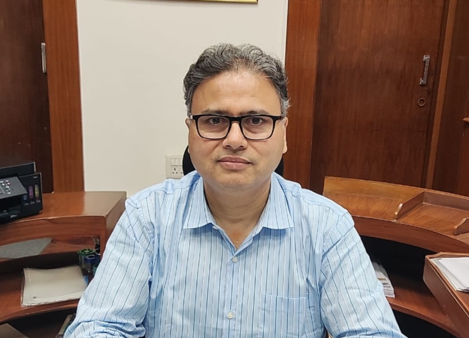 LALIT MOHAN PANDEY,DRM KHARAHPUR